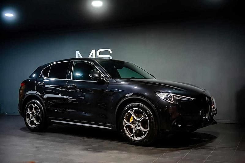 Preto Usado 2022 Alfa Romeo Stelvio SUV | € 36.500 (Preço justo) - Imagem 1/4