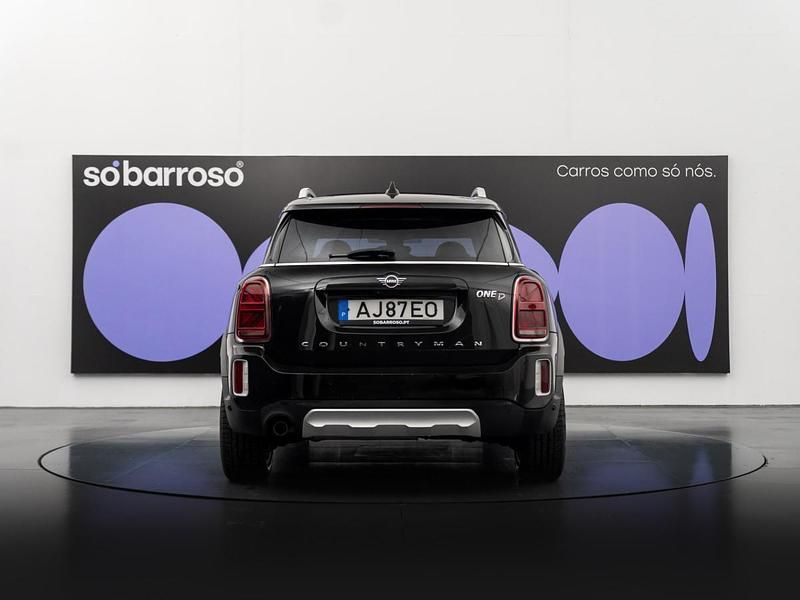 Usado Mini Countryman 116 HP (85 kW) 2021 Preto SUV