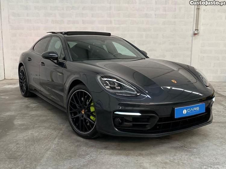 Branco Usado 2021 Porsche Panamera 4 Platinum Edition Sedan | € 89.500 (Preço elevado) - Imagem 1/1