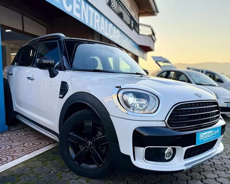 Usado Mini One Countryman 116 HP (85 kW) 2019 Branco SUV