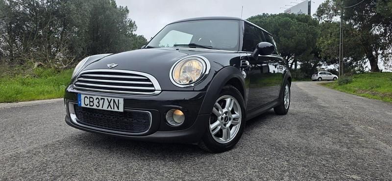 Usado Mini Cooper D 110 HP (80 kW) 2011 Preto Citadino