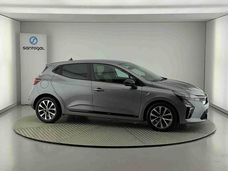 Cinzento Usado 2024 Mitsubishi Colt Invite | € 17.260 (Preço justo) - Imagem 1/4
