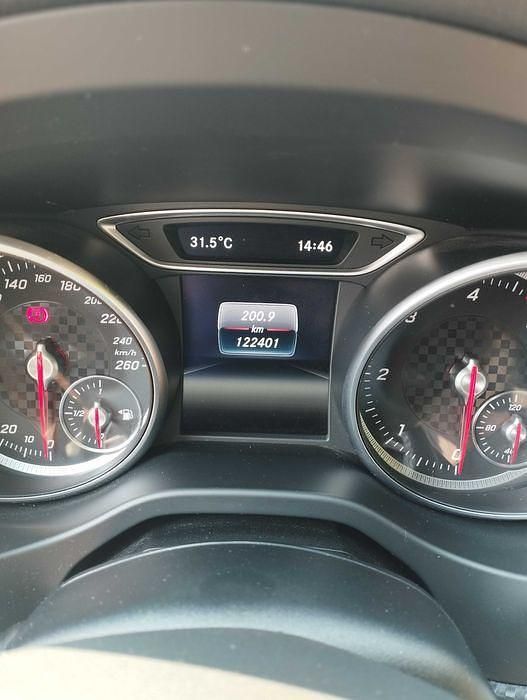 Usado 2017 Mercedes A180 Urban Sedan | € 16.499 (Preço justo) - Imagem 1/4
