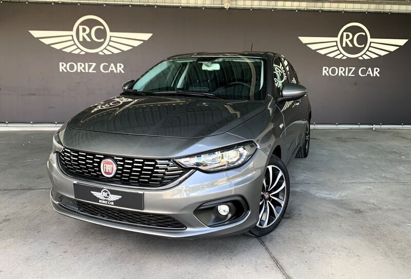 Cinza Usado 2020 Fiat Tipo Lounge | € 11.900 (Preço justo) - Imagem 1/4