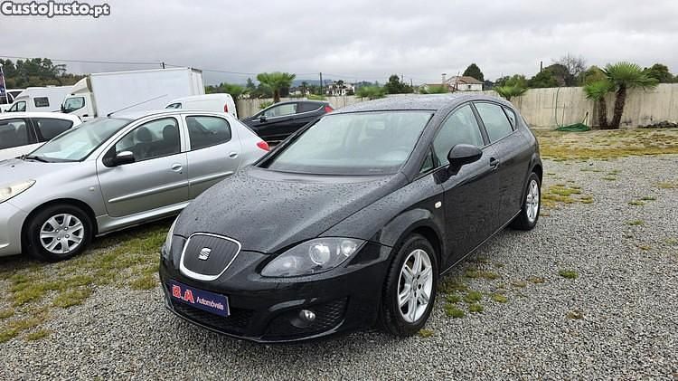 Preto Usado 2011 Seat Leon Citadino | € 7.500 (Bom preço) - Imagem 1/1