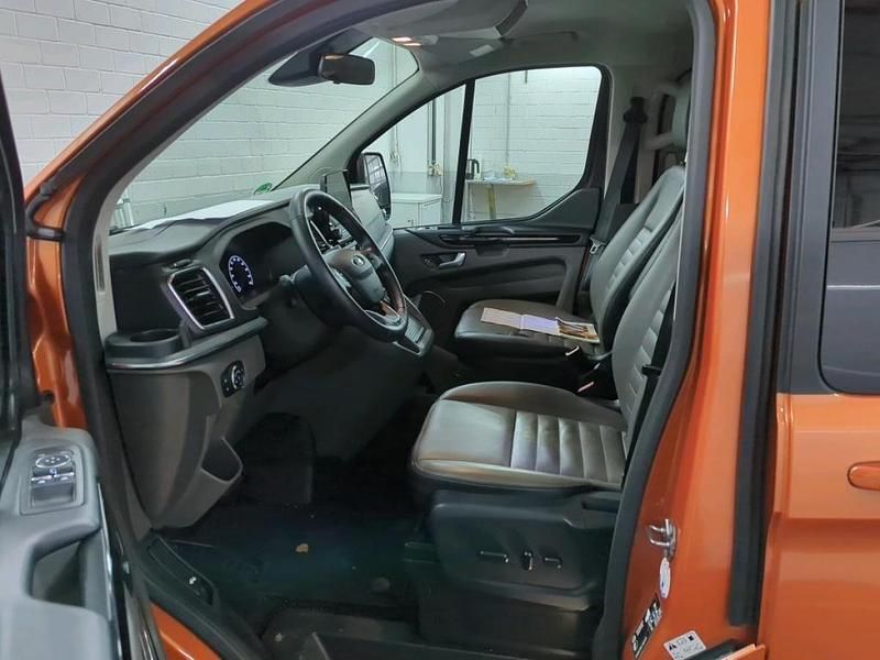 Usado Ford Tourneo Custom 126 HP (92 kW) 2021 Outra Van