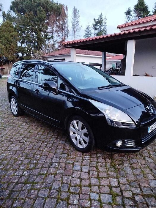 Usado Peugeot 5008 2012 Sedan