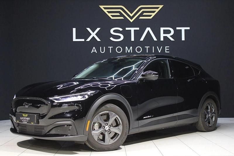 Preto Usado 2021 Ford Mustang Mach-E SUV | € 29.900 (Bom preço) - Imagem 1/4