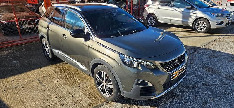 Usado Peugeot 3008 GT-line 130 HP (95 kW) 2018 Verde SUV