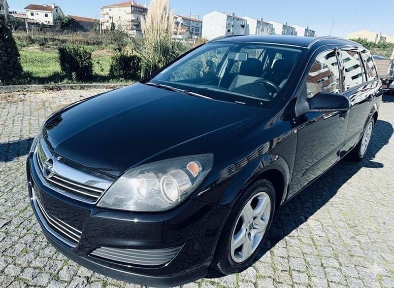 Usado 2007 Opel Astra Sedan | € 3.000 (Preço justo) - Imagem 1/4
