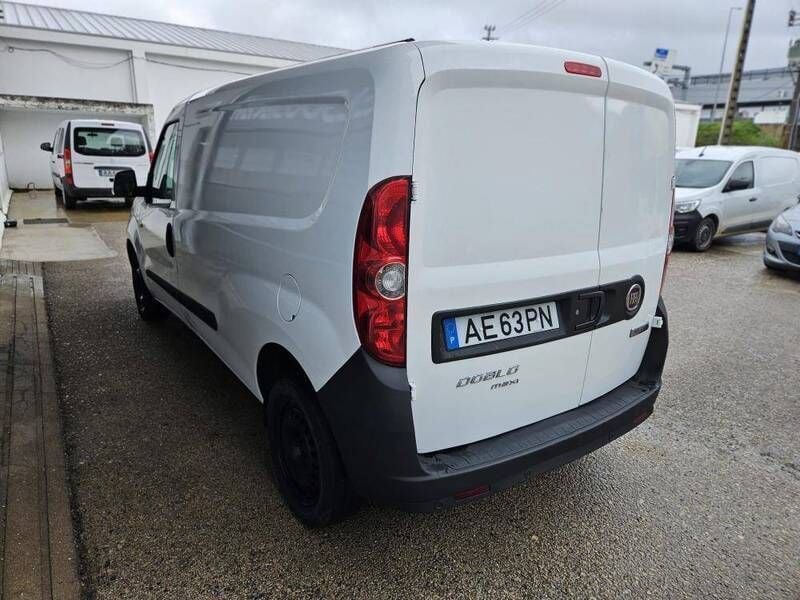 Usado Fiat Doblò 95 HP (69 kW) 2020 Branco Monovolume