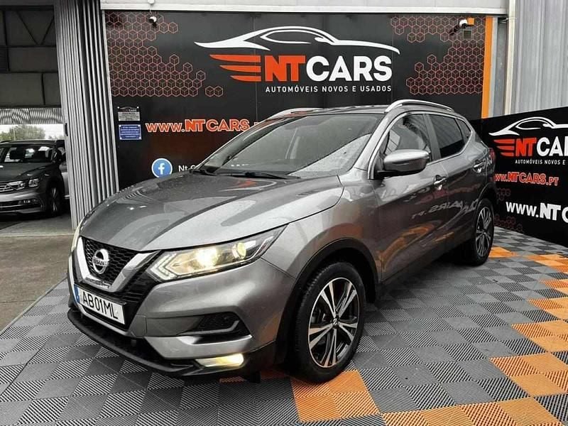 Cinzento Usado 2020 Nissan Qashqai Style Edition SUV | € 24.900 (Preço justo) - Imagem 1/4
