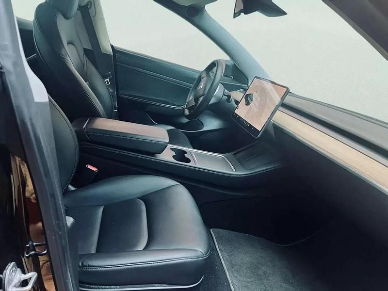 Usado Tesla Model 3 Standard Range Plus 239 kW (325 HP) 2022 Preto Sedan