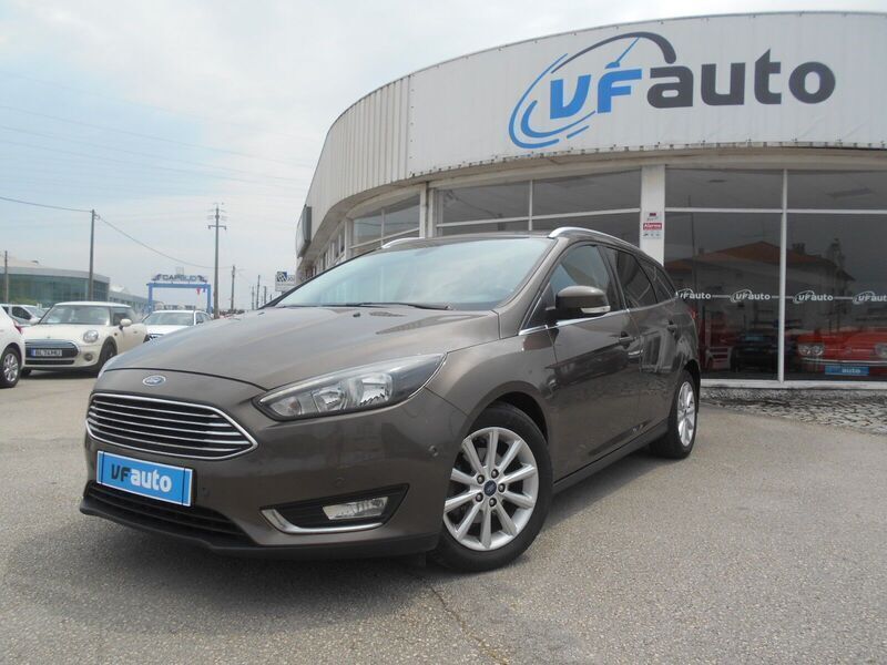 Castanho Usado 2017 Ford Focus Titanium Carrinha | € 14.650 (Preço elevado) - Imagem 1/4