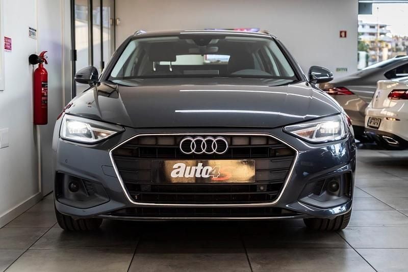 Usado Audi A4 163 HP (119 kW) 2020 Antracite Carrinha