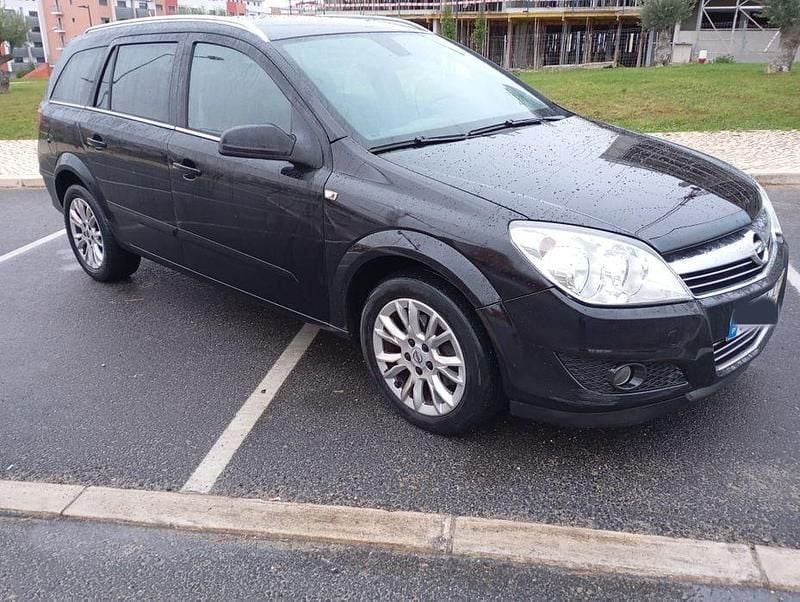 Usado 2011 Opel Astra Carrinha | € 2.450 (Super Preço) - Imagem 1/4
