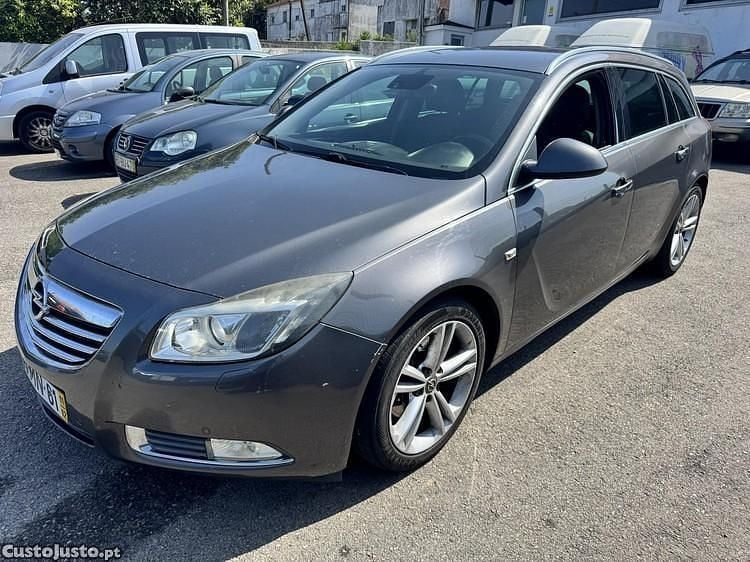 Cinza Usado 2011 Opel Insignia Carrinha | € 3.800 (Preço justo) - Imagem 1/1