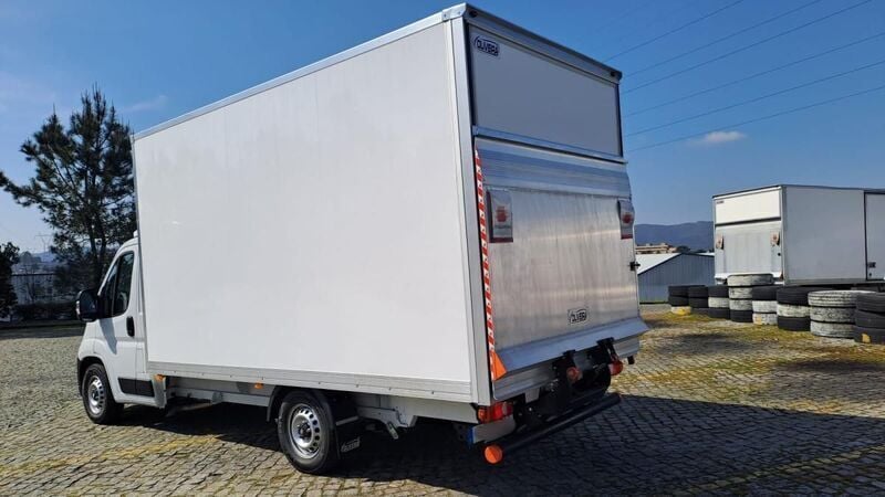 Usado Fiat Ducato 180 HP (132 kW) 2024 Branco Van