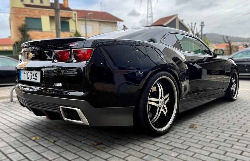 Usado Chevrolet Camaro SS 585 HP (430 kW) 2010 Preto Coupé
