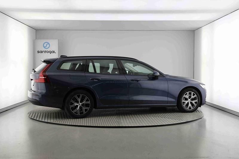 Usado Volvo V60 197 HP (144 kW) 2024 Azul Carrinha