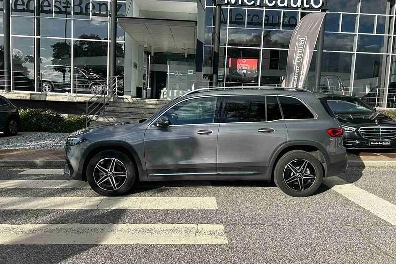 Usado Mercedes EQB250+ Edition 139 kW (190 HP) 2024 Cinzento SUV