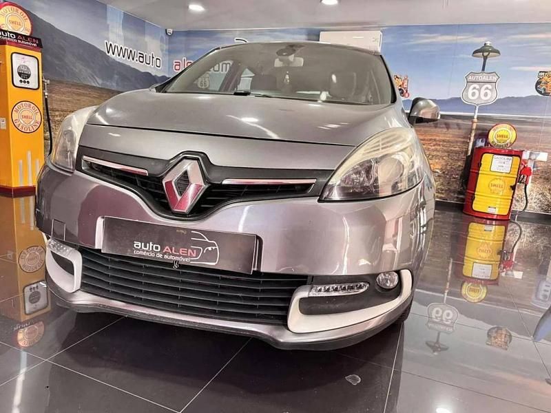 Usado Renault Grand Scénic III Expression 110 HP (80 kW) 2014 Cinza Monovolume