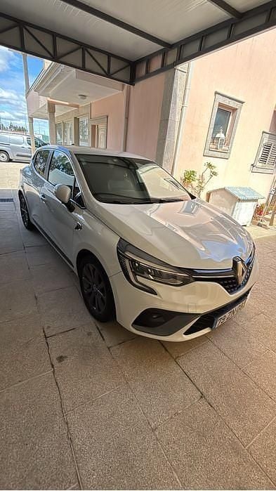 Usado 2019 Renault Clio IV R.S. Sedan | € 14.999 (Preço elevado) - Imagem 1/4