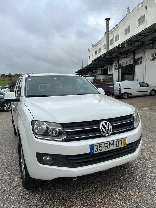 Branco Usado 2016 VW Amarok Pickup | € 25.000 (Preço justo) - Imagem 1/4