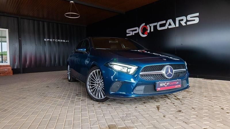 Azul Usado 2021 Mercedes A200 Advanced Sedan | € 25.490 (Super Preço) - Imagem 1/4