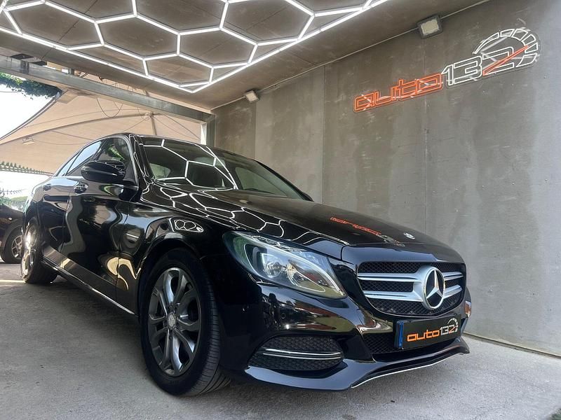 Preto Usado 2015 Mercedes C300 Avantgarde Sedan | € 18.990 - Imagem 1/4