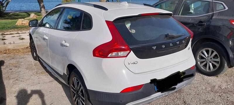 Branco Usado 2017 Volvo V40 Carrinha | € 13.000 (Super Preço) - Imagem 1/4