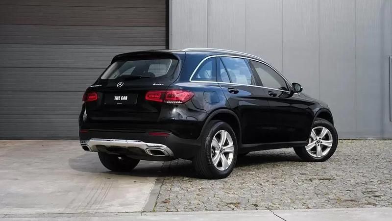 Usado Mercedes GLC300e 320 HP (235 kW) 2021 Preto SUV
