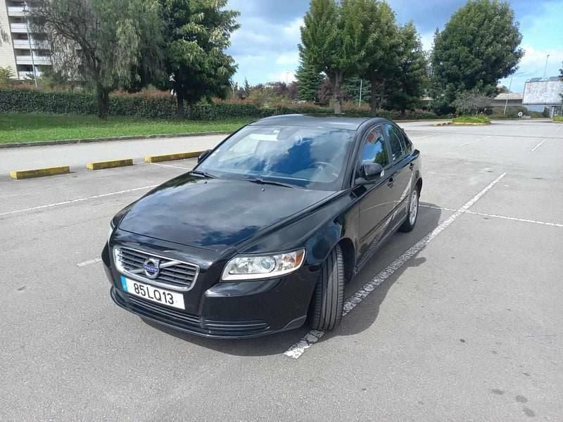 Preto Usado 2011 Volvo S40 Sedan | € 7.400 (Preço justo) - Imagem 1/4