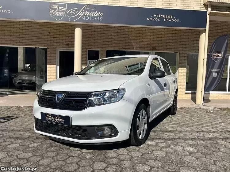 Branco Usado 2018 Dacia Sandero | € 8.900 - Imagem 1/1