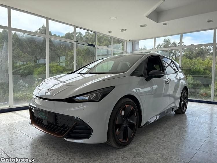 Branco Usado 2022 Cupra Born Citadino | € 25.500 (Preço justo) - Imagem 1/1