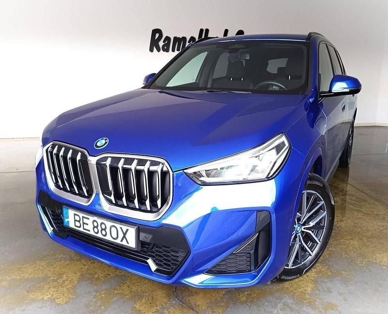 Azul Usado 2023 BMW X1 SUV | € 45.900 - Imagem 1/4