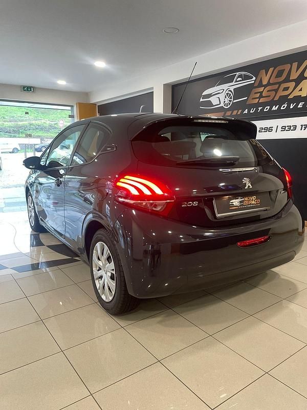 Usado Peugeot 208 Active 100 HP (73 kW) 2016 Cinza Citadino