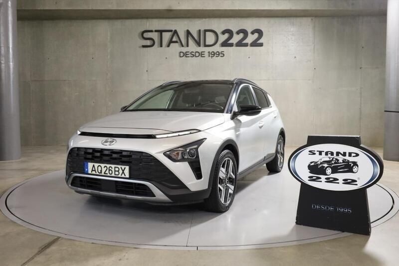 Cinza Usado 2022 Hyundai Bayon Premium SUV | € 17.450 (Preço justo) - Imagem 1/4