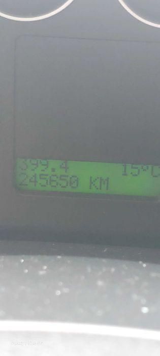 Usado Ford Focus 109 HP (80 kW) 2005 Sedan