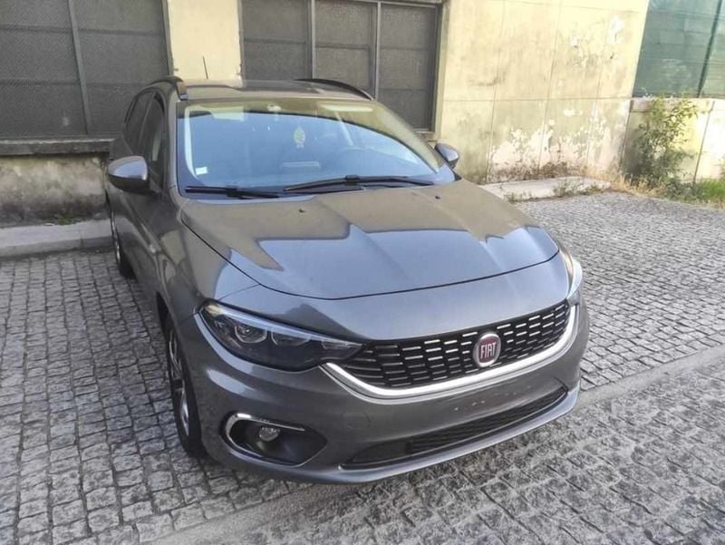 Cinzento Usado 2018 Fiat Tipo Carrinha | € 6.999 (Preço justo) - Imagem 1/3