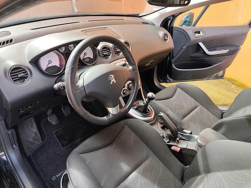 Usado Peugeot 308 114 HP (83 kW) 2013 Sedan