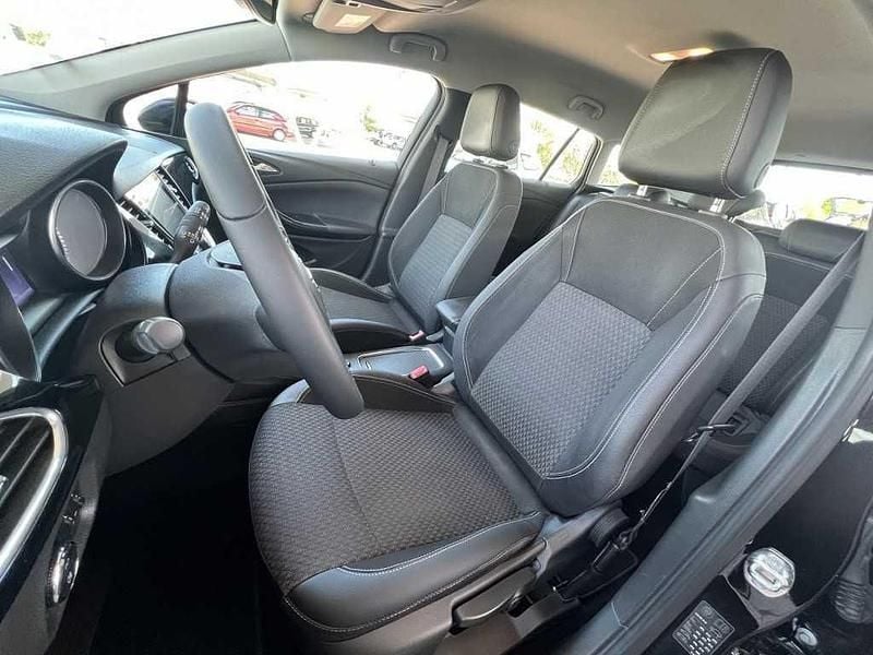 Usado Opel Astra Sport 160 HP (117 kW) 2017 Preto Carrinha