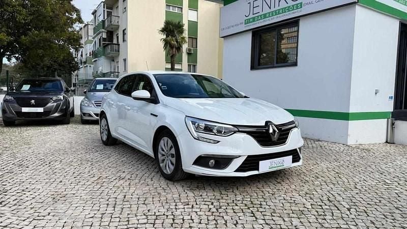 Usado Renault Mégane GrandTour 90 HP (66 kW) 2019 Branco Carrinha