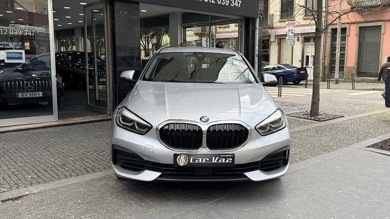 Usado BMW 116 Advantage 116 HP (85 kW) 2020 Cinza Citadino