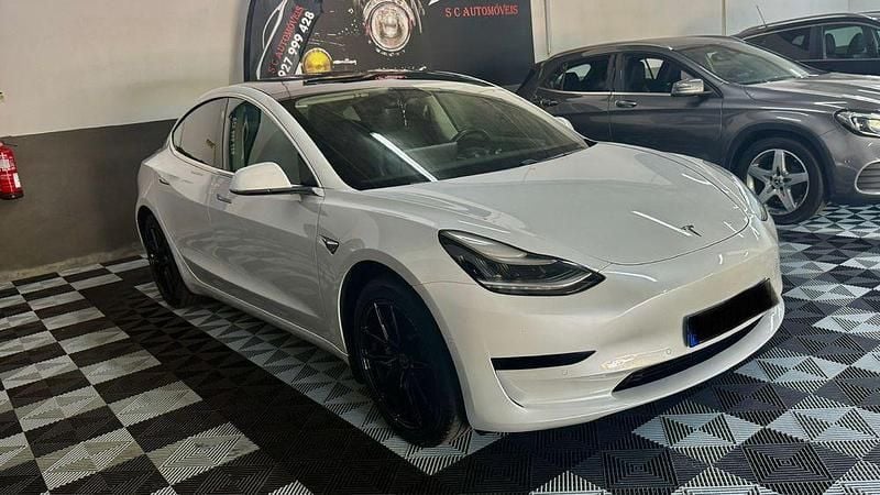Usado 2020 Tesla Model 3 Sedan | € 21.900 (Bom preço) - Imagem 1/4