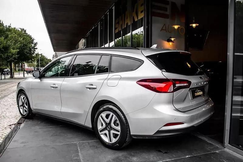 Usado Ford Focus Business Edition 125 HP (91 kW) 2023 Cinza antracite Carrinha