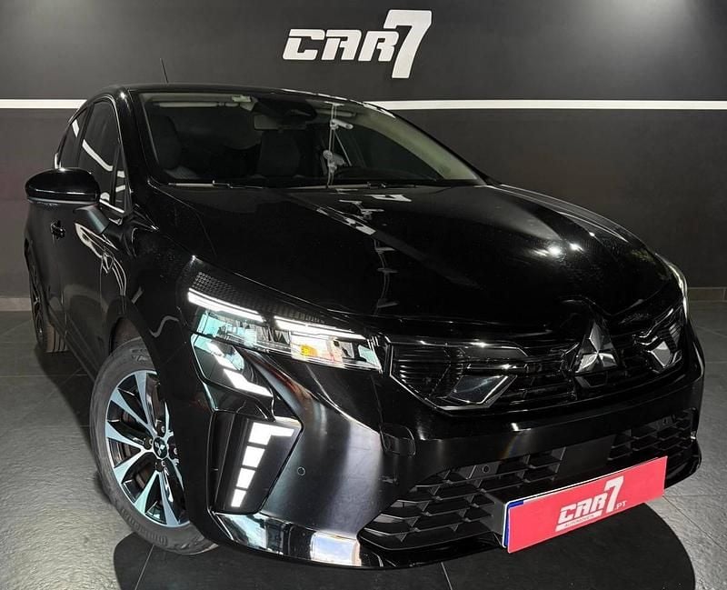 Preto Usado 2024 Mitsubishi Colt Invite | € 18.500 (Preço justo) - Imagem 1/4