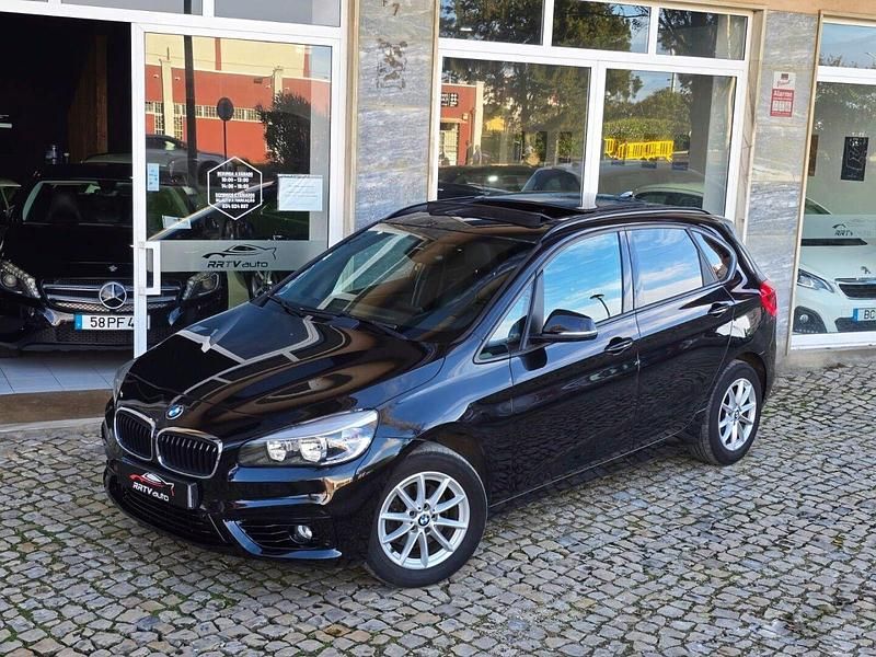 Preto Usado 2015 BMW 216 Active Tourer Sport Line Monovolume | € 12.450 (Bom preço) - Imagem 1/4
