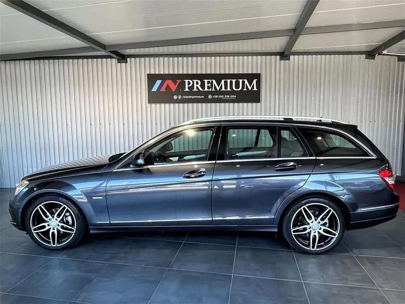 Usado Mercedes C220 Avantgarde 170 HP (125 kW) 2008 Cinza Carrinha