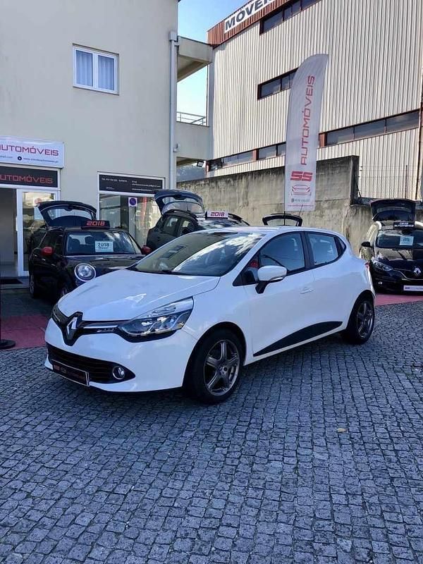 Branco Usado 2015 Renault Clio IV | € 9.900 (Preço justo) - Imagem 1/4